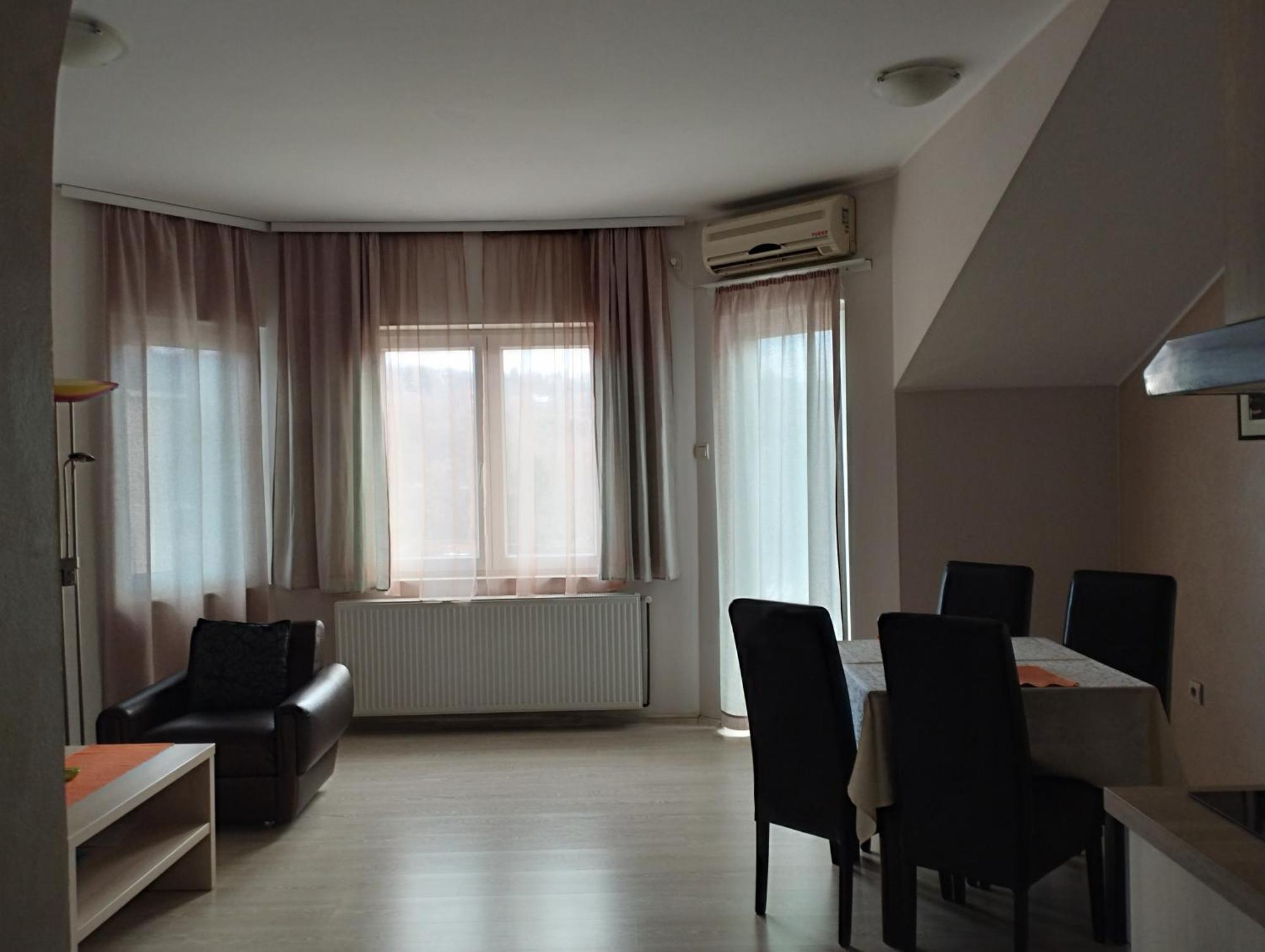 Apartments Vila Vrdnik Bagian luar foto