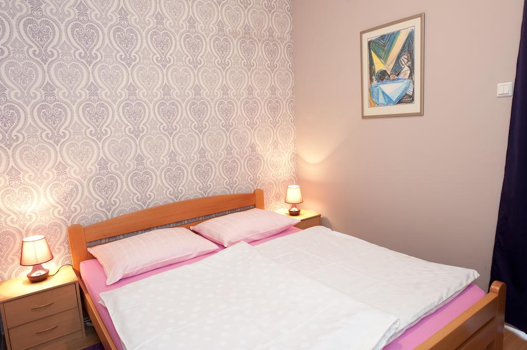Apartments Vila Vrdnik Ruang foto
